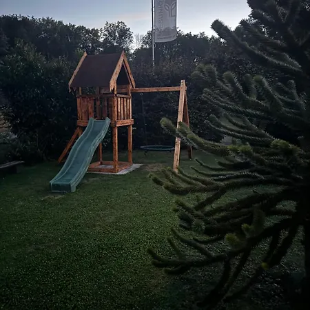 2 Jägerhaus Apartman *